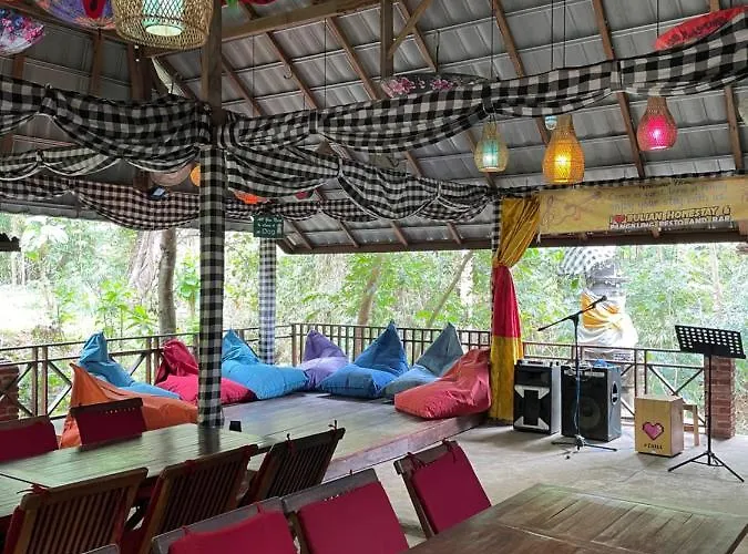 布连民宿 Kubutambahan (Bali)